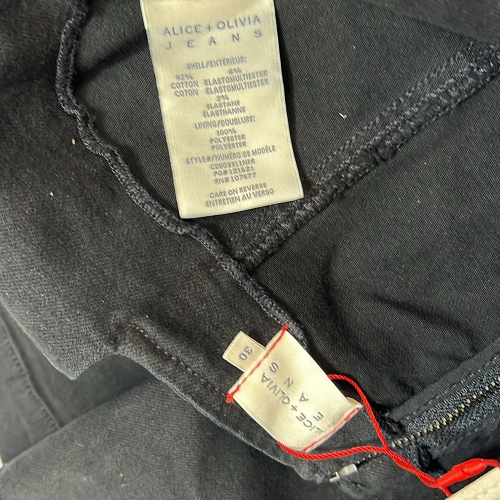 ❤️NWT ALICE+OLIVIA JEANS KINLEY TIE SHOULDER BLACK DENIM GAUCHO JUMPSUIT SIZE 30 - Picture 12 of 13